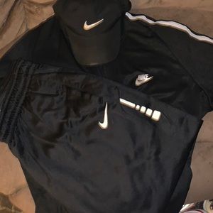 Nike tracksuit w/hat